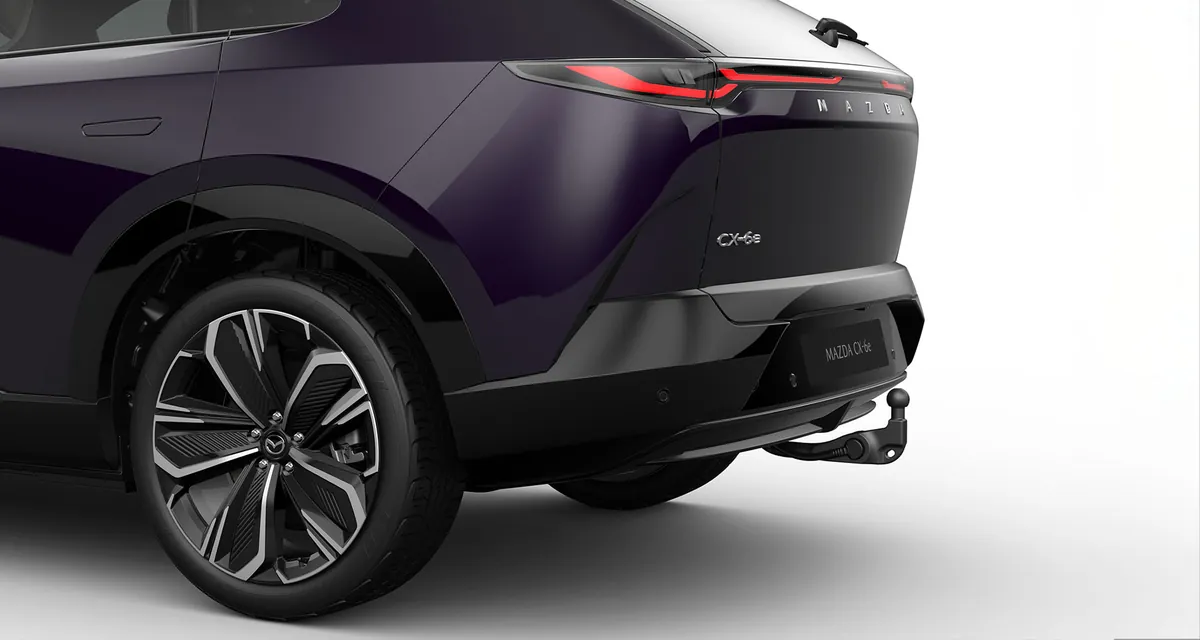 Elektriskt infällbar dragkrok på Mazda CX-6e