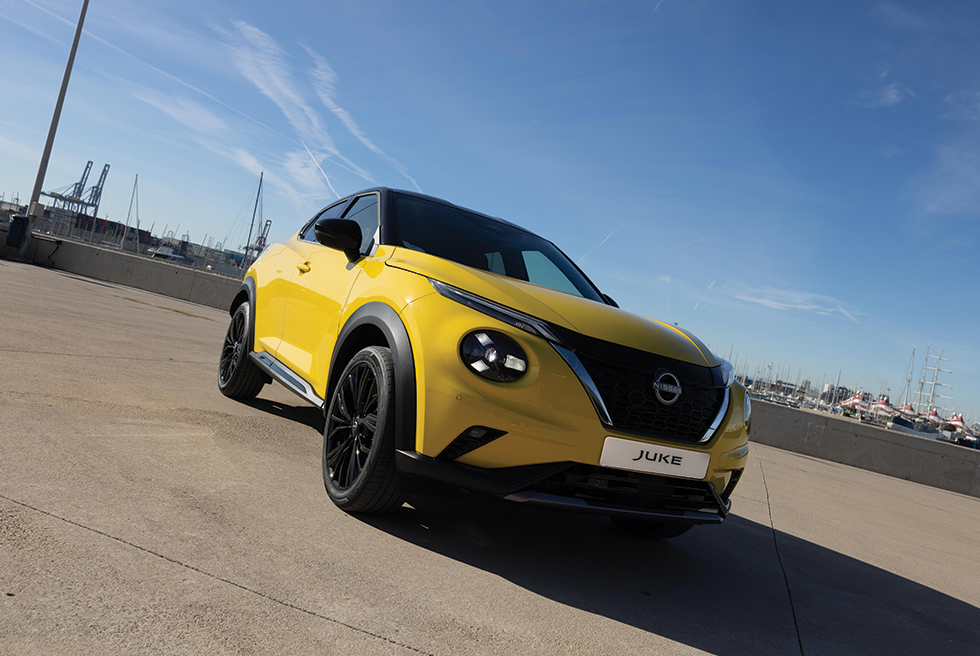 Nissan Juke gul exteriör