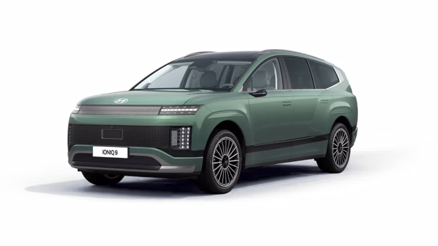 Hyundai IONIQ 9 Calligraphy Line