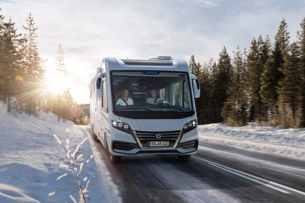 Knaus Husbil på vinterväg